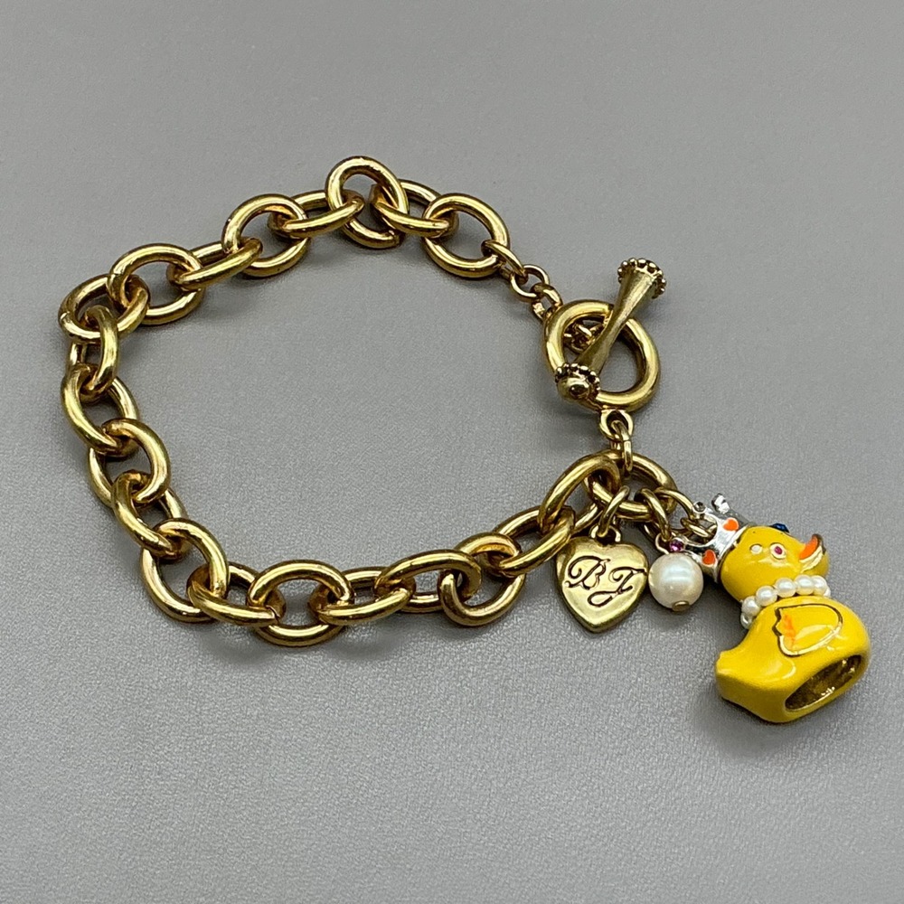 Betsey Johnson Charm Bracelet Women Gold Rubber Duck Crown Faux Pearl 7.5 Inch